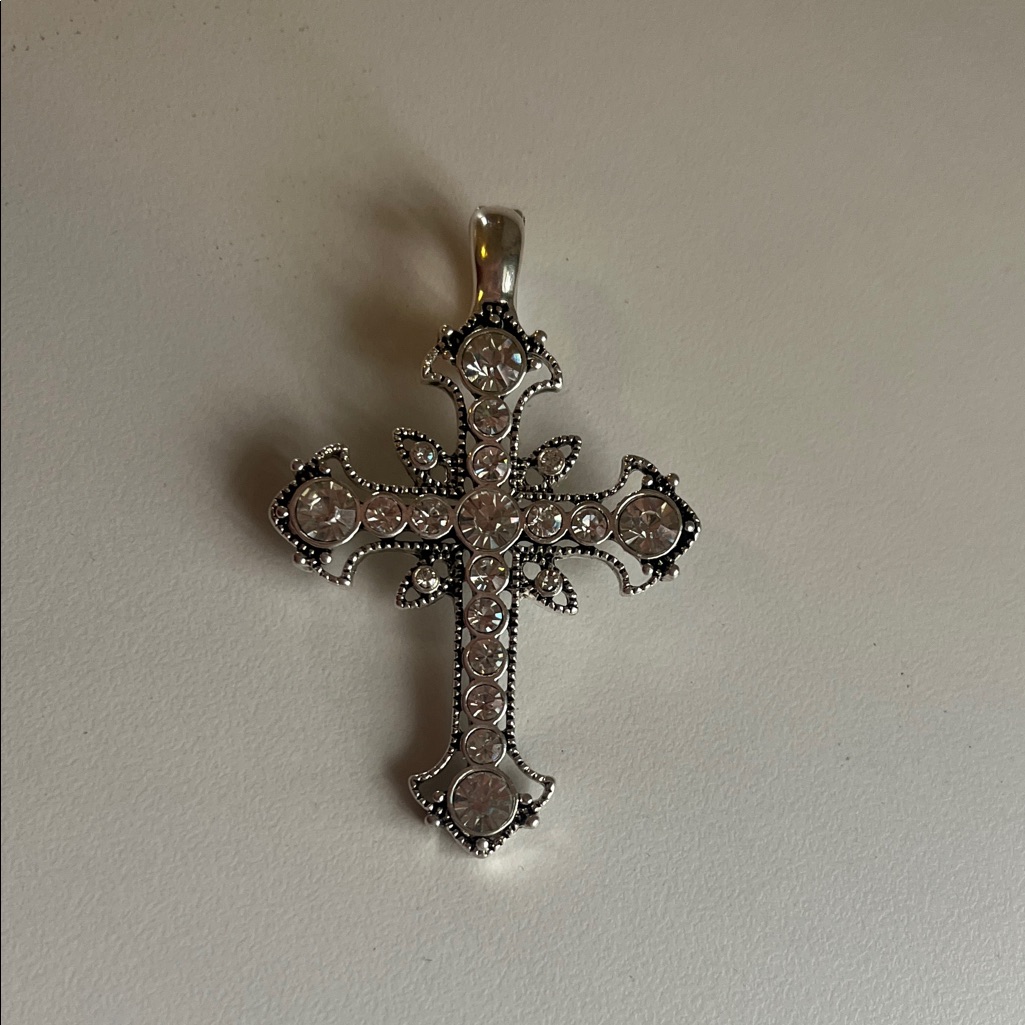 3 For 15 Silver Crystal Cross Pendant 8$
